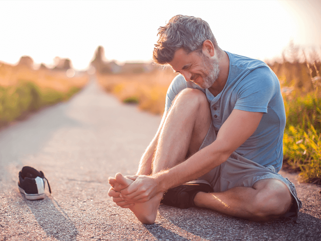 How to Treat Turf Toe, Healing a Sprained Big Toe